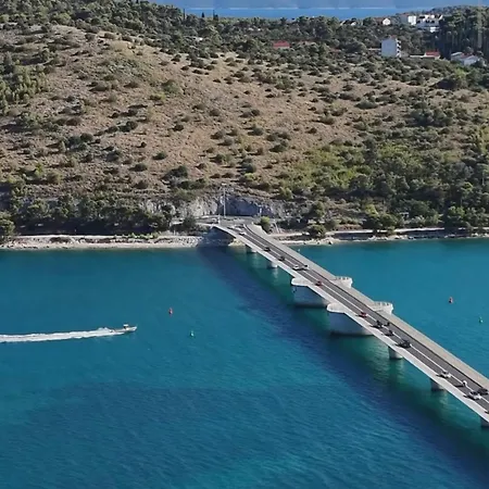 Leon Apartamento Trogir